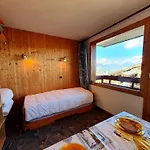 Confortable 2 Pers. A 100m Des Pistes Avec Balcon Et Vue Mont-blanc - Fr-1-353-22 Apartment *